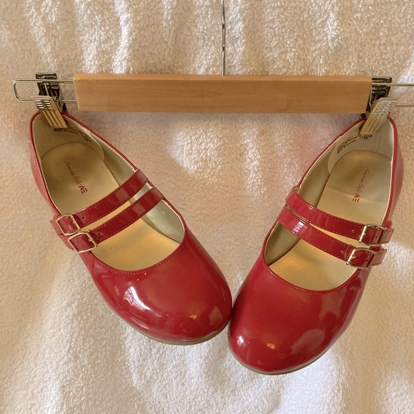 American Eagle By Payless Shoes - Adorable American Eagle red patent Mary Janes, girls US3.5, womens US5.5.